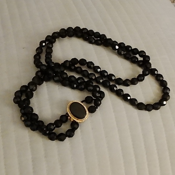 Elegant Black Jet Glass Necklace with Gold Accent - Picture 11 of 12
